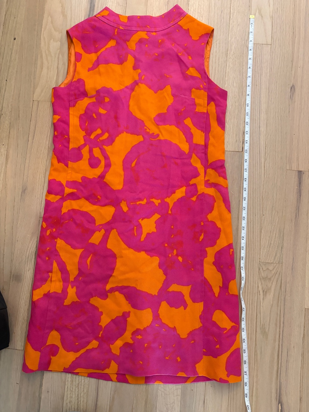 Palm Springs Vibrant Pink & Orange Abstract Shift Dress - Picture 8 of 9